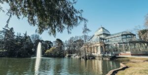 Photo du magnifique parc del retiro, Plaza de la Independencia